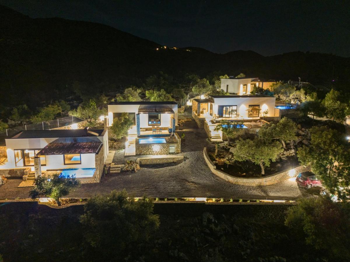 Casatino Villas Kalianeika Ngoại thất bức ảnh